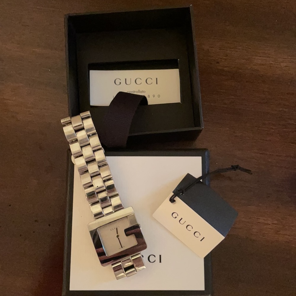 Gucci Watch - Picture 6 of 9